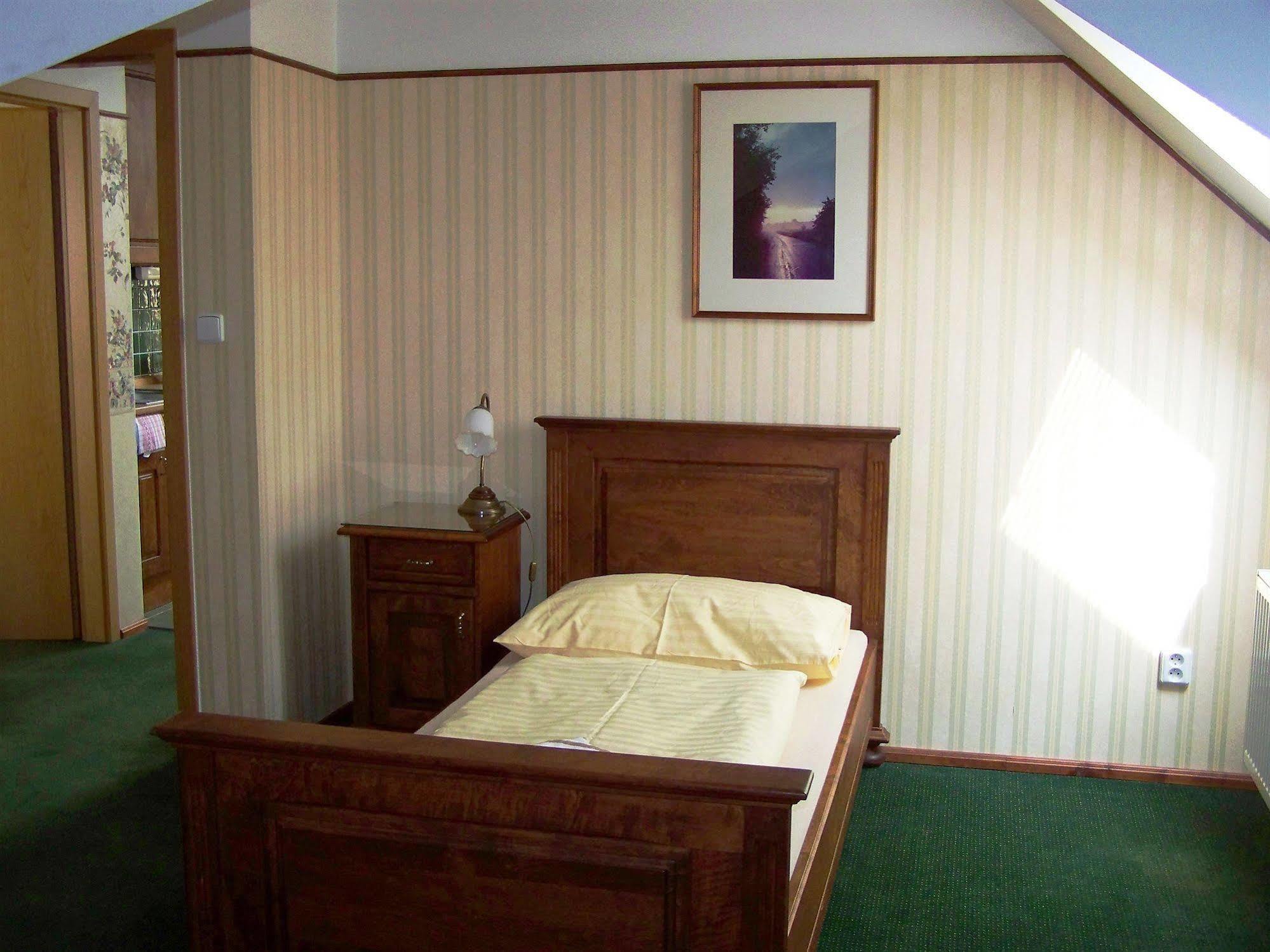 Hotel Pariz Jičín Εξωτερικό φωτογραφία