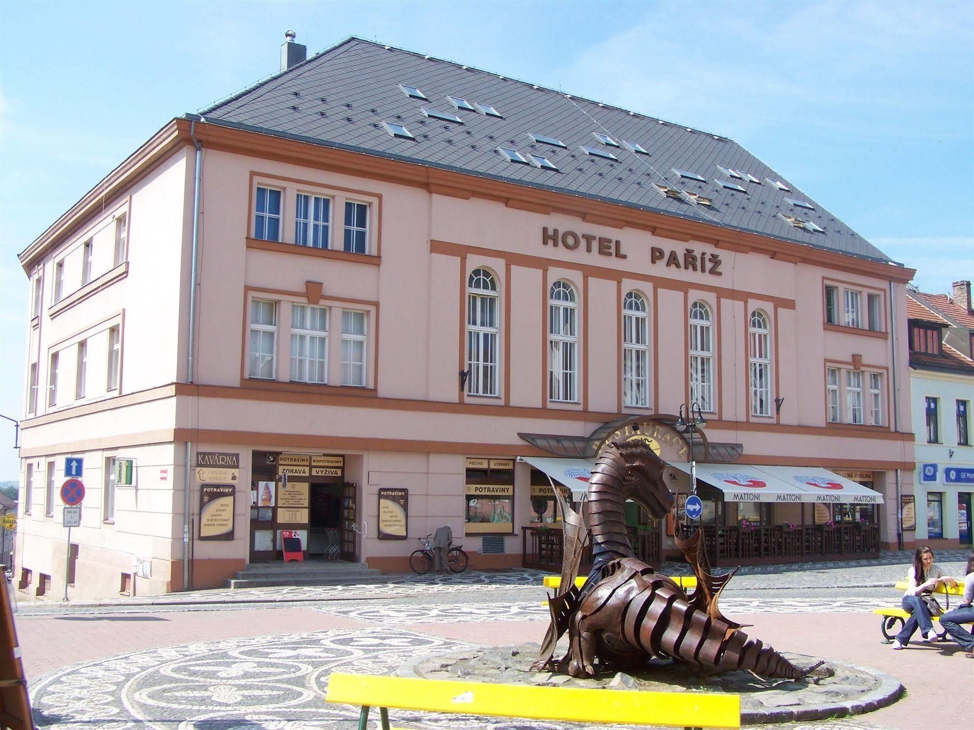 Hotel Pariz Jičín Εξωτερικό φωτογραφία