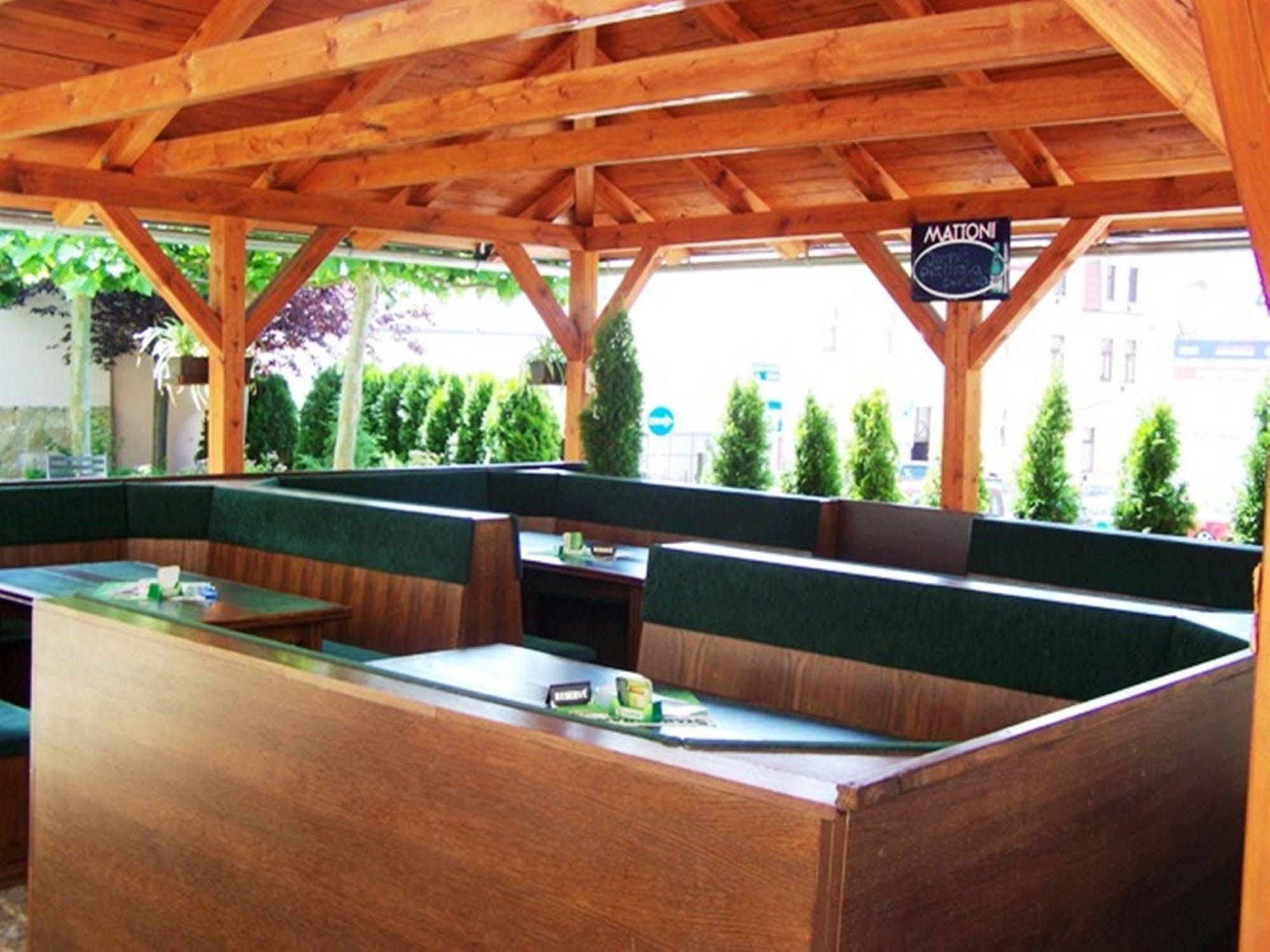 Hotel Pariz Jičín Εξωτερικό φωτογραφία