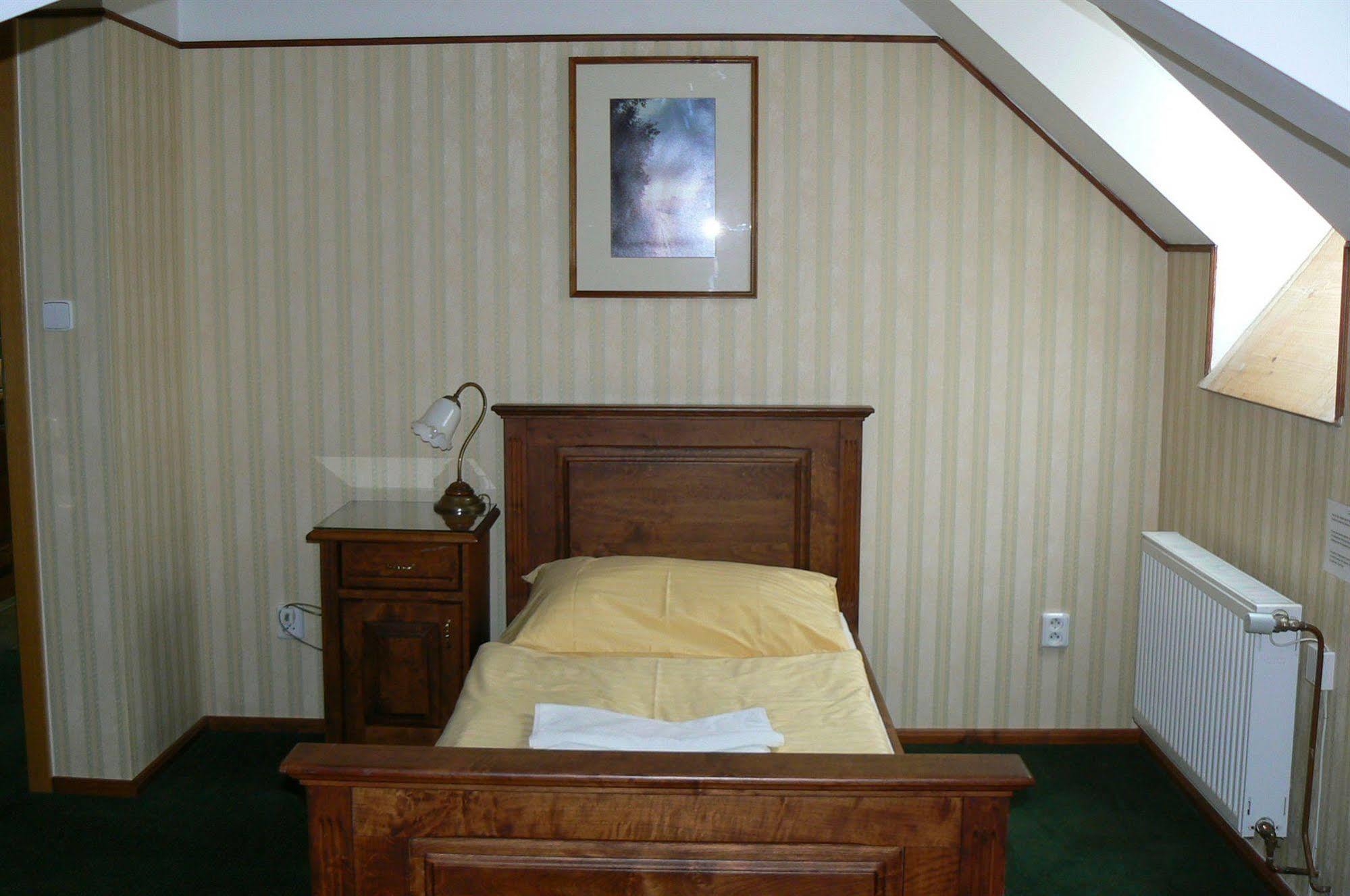 Hotel Pariz Jičín Εξωτερικό φωτογραφία