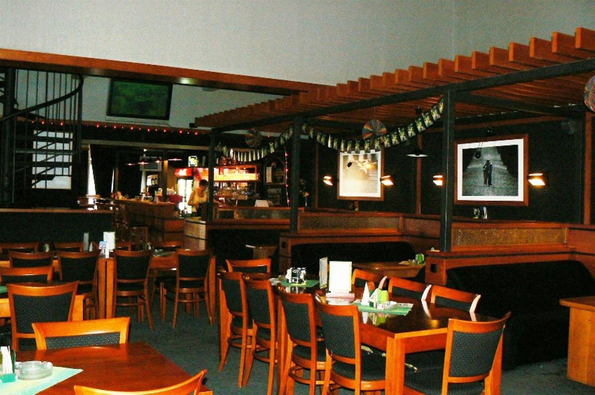 Hotel Pariz Jičín Εξωτερικό φωτογραφία